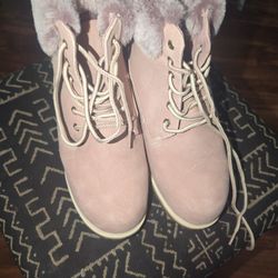Ladies Lugz Boots