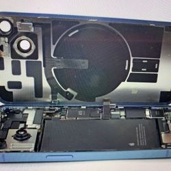 iPhone Battery Replacement Service  (  11 / 12 / X / Xr )