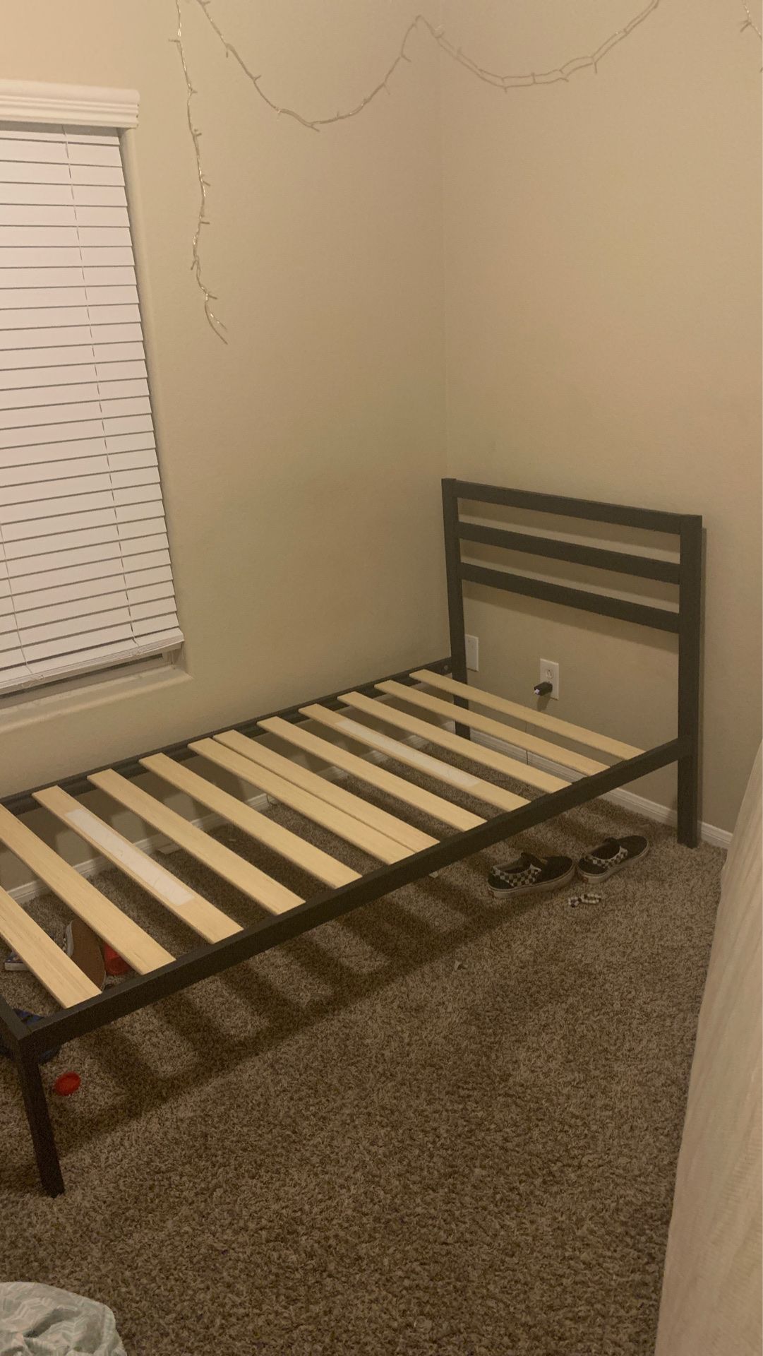 TWIN SIZE BED FRAME