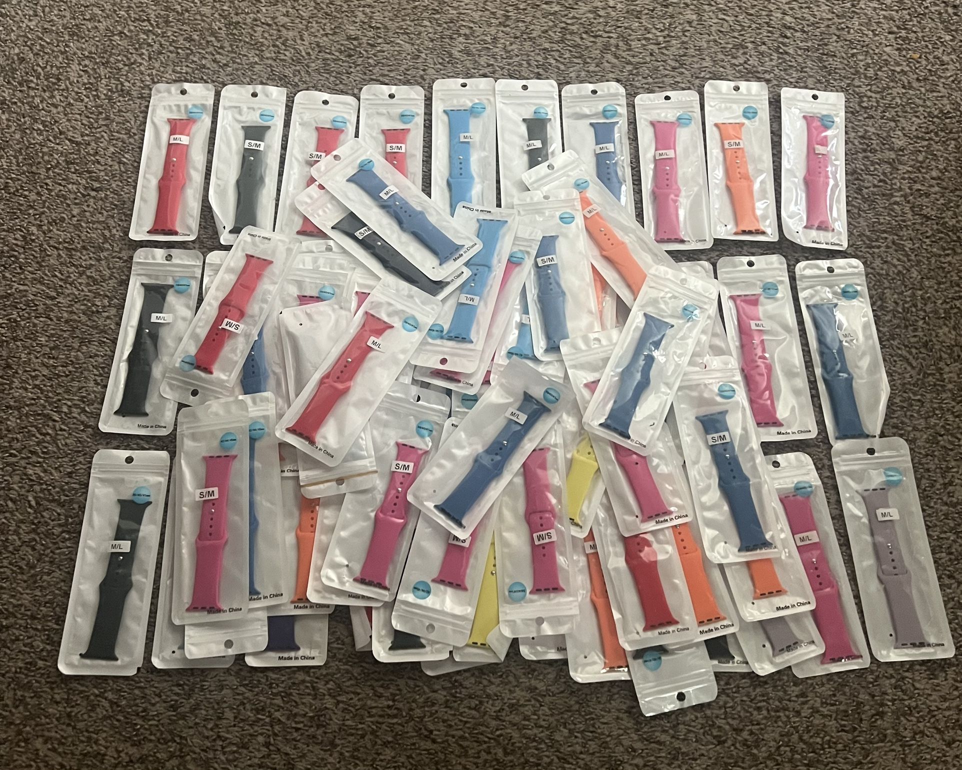 78 x Apple Watch Band Mixed Sizes 38mm 40mm 41mm 42mm 44mm 45mm