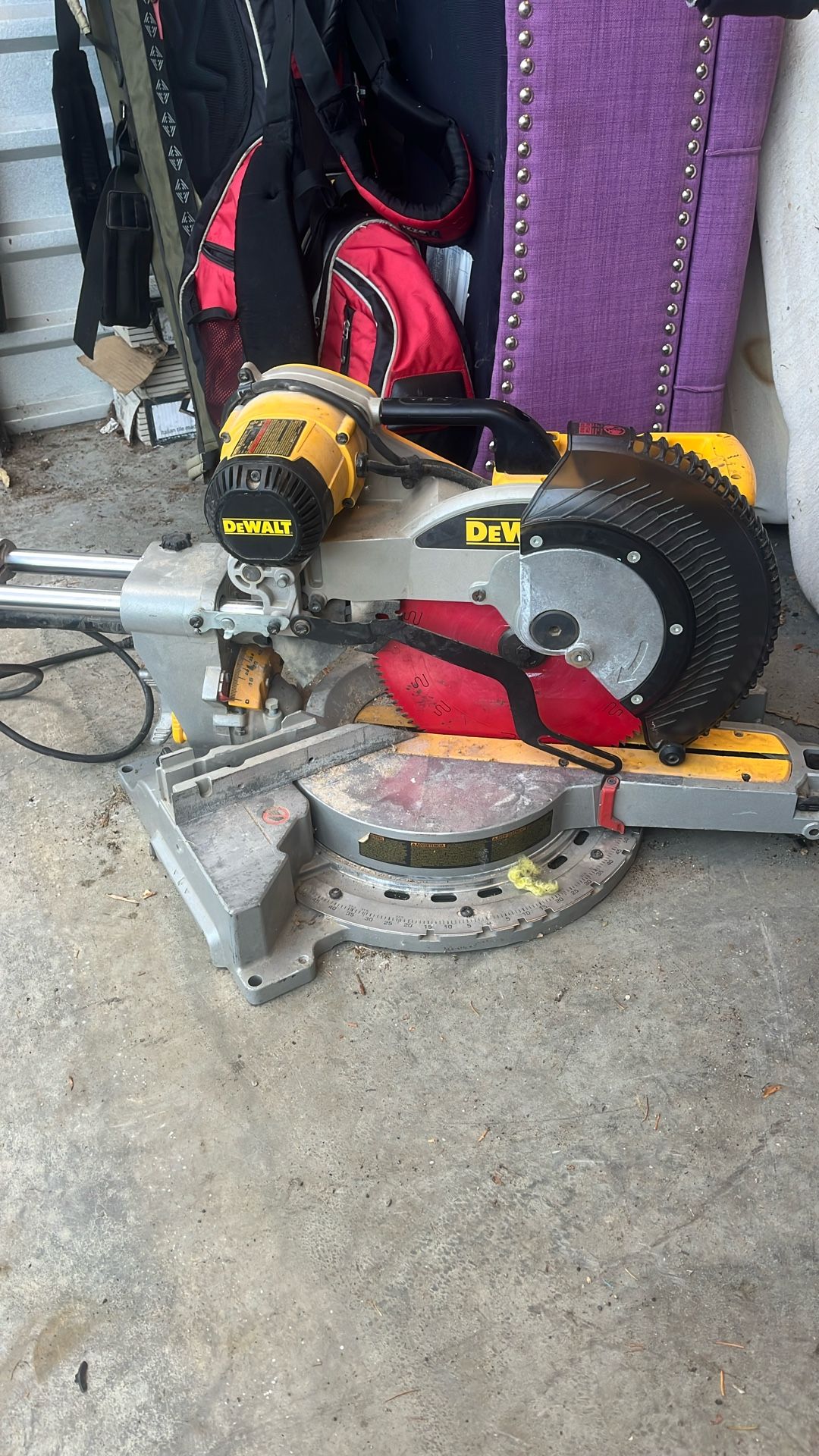 Dewalt Miter saw
