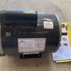  1 Horsepower (HP), 230 Volts, 1725/1140 RPM (2-speed).