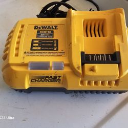 Dewalt Dcb118 Fast Charger 