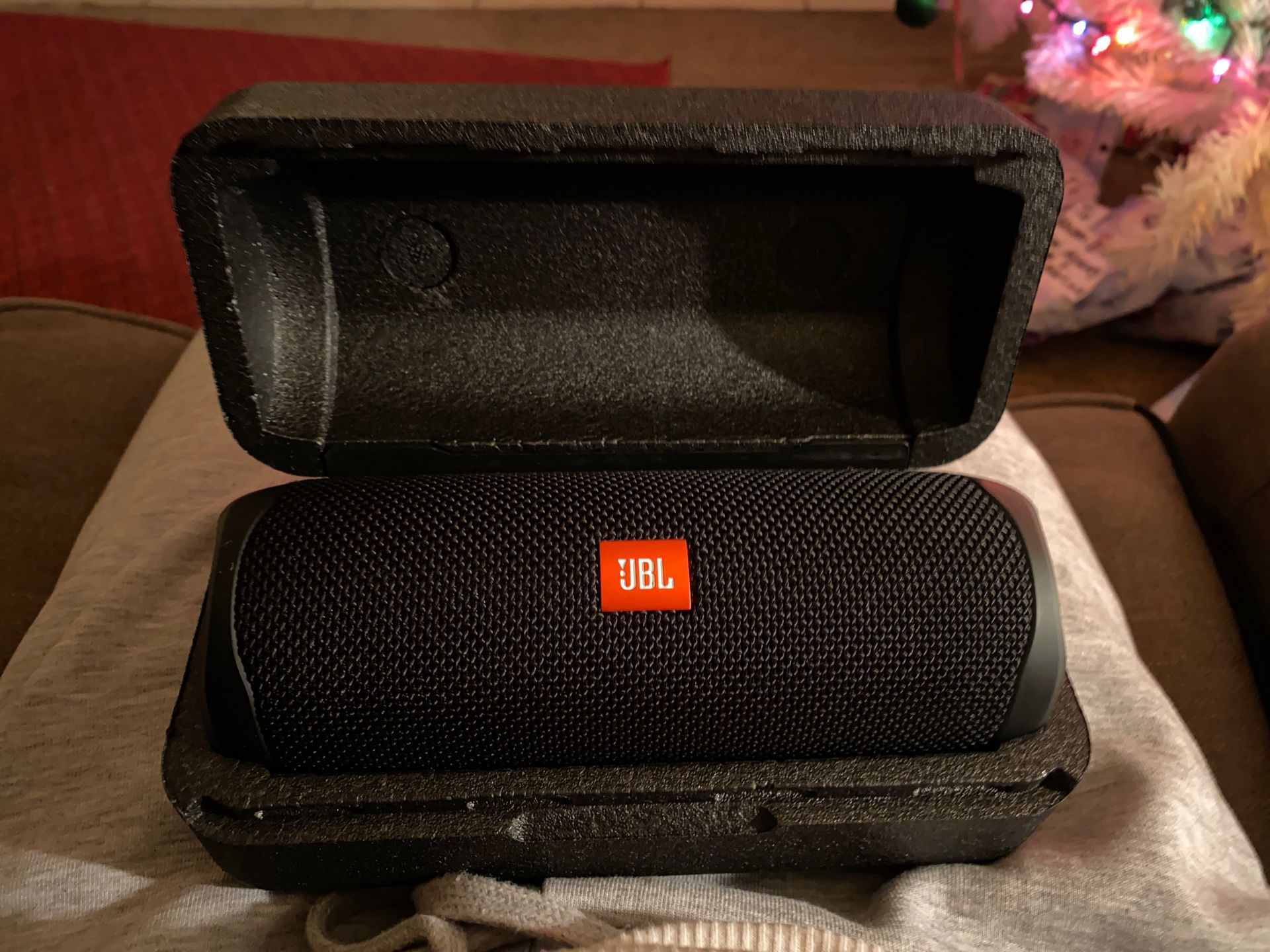 JBL Flip 5 Speaker (WaterProof)