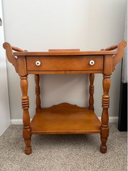 Vintage Columbia Maple Wood Nightstand/Washstand
