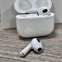 Airpod Threes