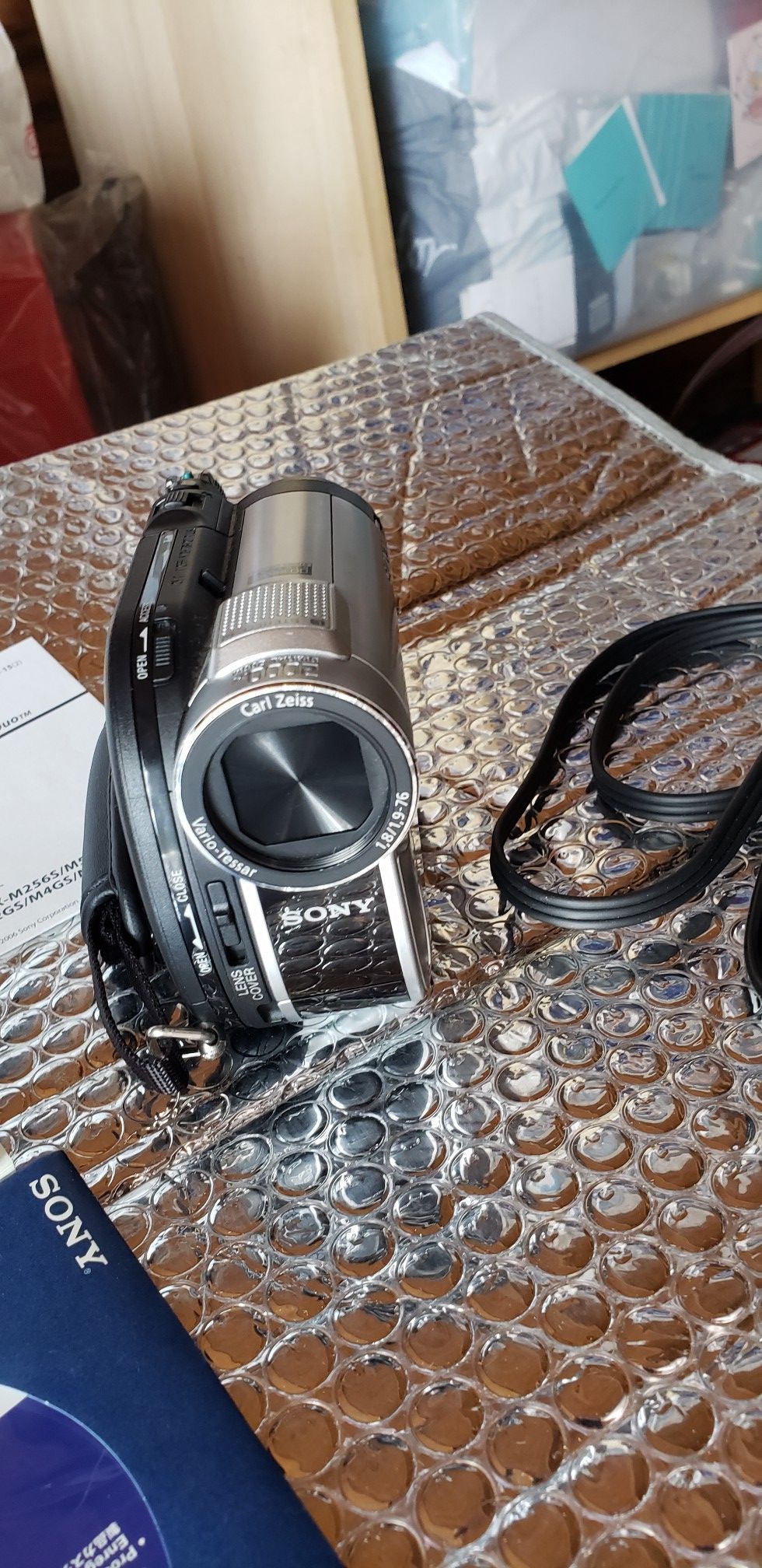 Sony Handy cam/DCR -D610