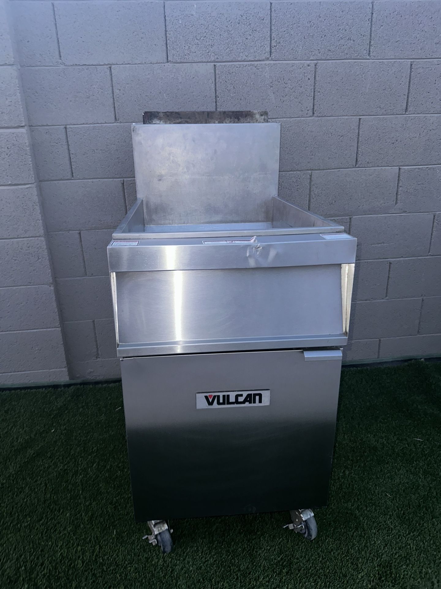 Vulcan Commercial Gas Fryer 85lb