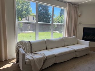 Amelia sectional from sixpenny
