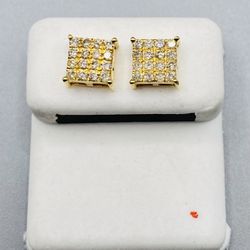 10KT Gold With Diamond Earrings (0.46CTW)