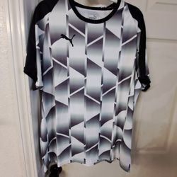 Brand New  PUMA JERSEY 