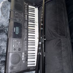 Yamaha Keyboard 