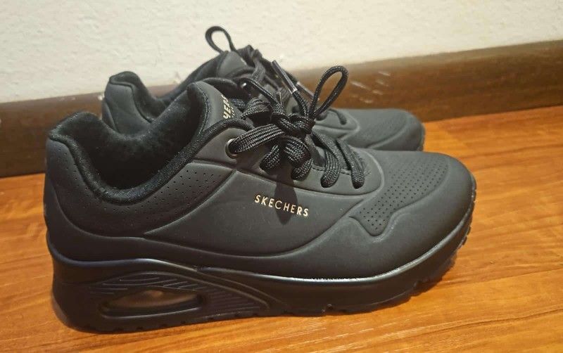 Skechers Womens Size 7 Uno Stand on Air 73690 Black Casual Shoes Sneakers NICE
