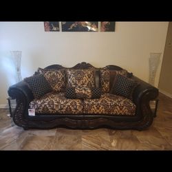 Living Room Sofa MUST BE PICKED UP 