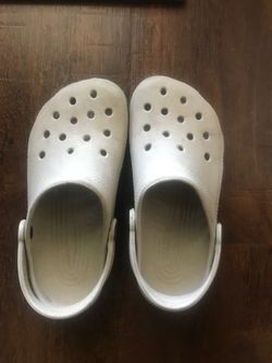 Crocs size 12/13 for boys pickup In Southwest Bakersfield