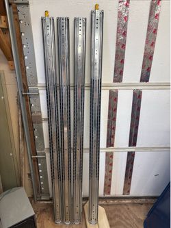 Drawer guides