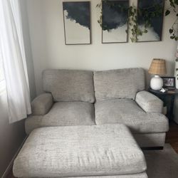 Living Spaces Sofa (no Foot Rest)