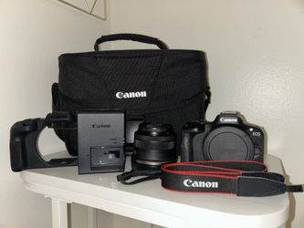 Canon r50 with RF-S 18-45 mm F4.5-6.3 lens