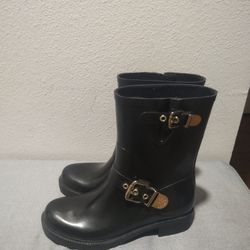 Raining Boots