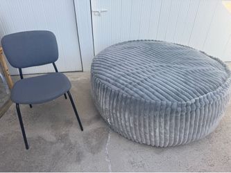 Lounge & Co Jumbo Lounger from Costco