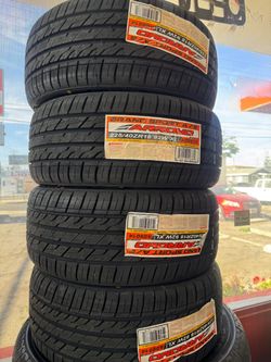 📲✅225/40/18 vendo set de llantas nuevas Arroyo