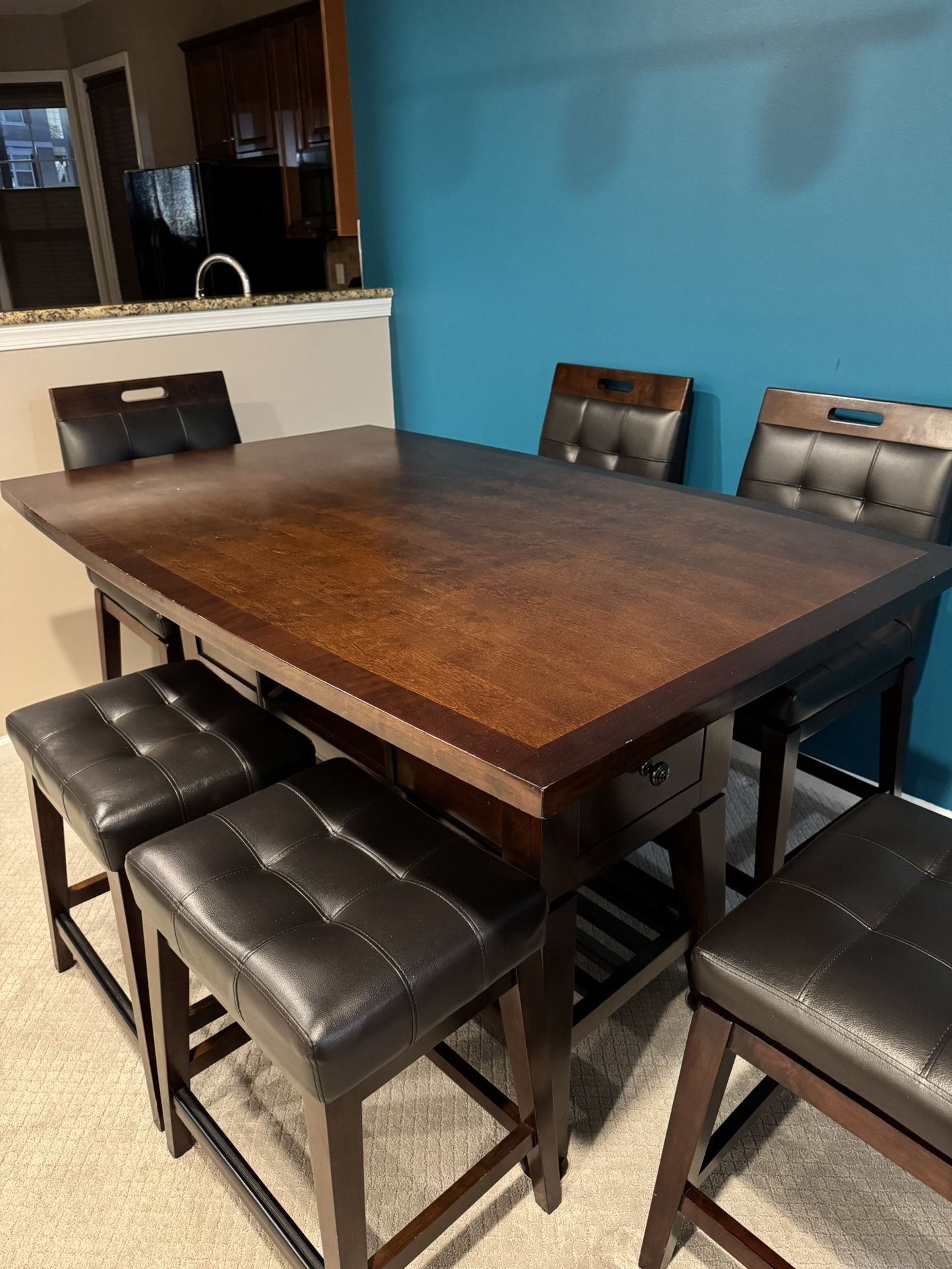 Counter height Dining Set - Swivel Chairs