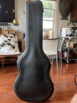 ROAD RUNNER OVATION ACOUSTIC HARD CASE
