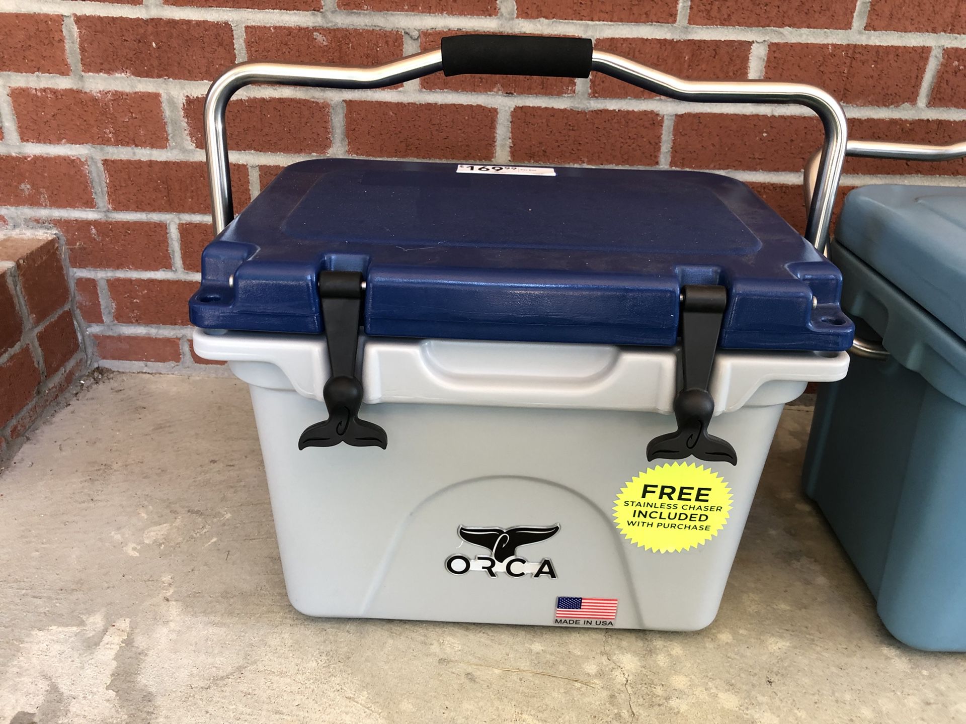 New Orca Ice Chest/Cooler 20