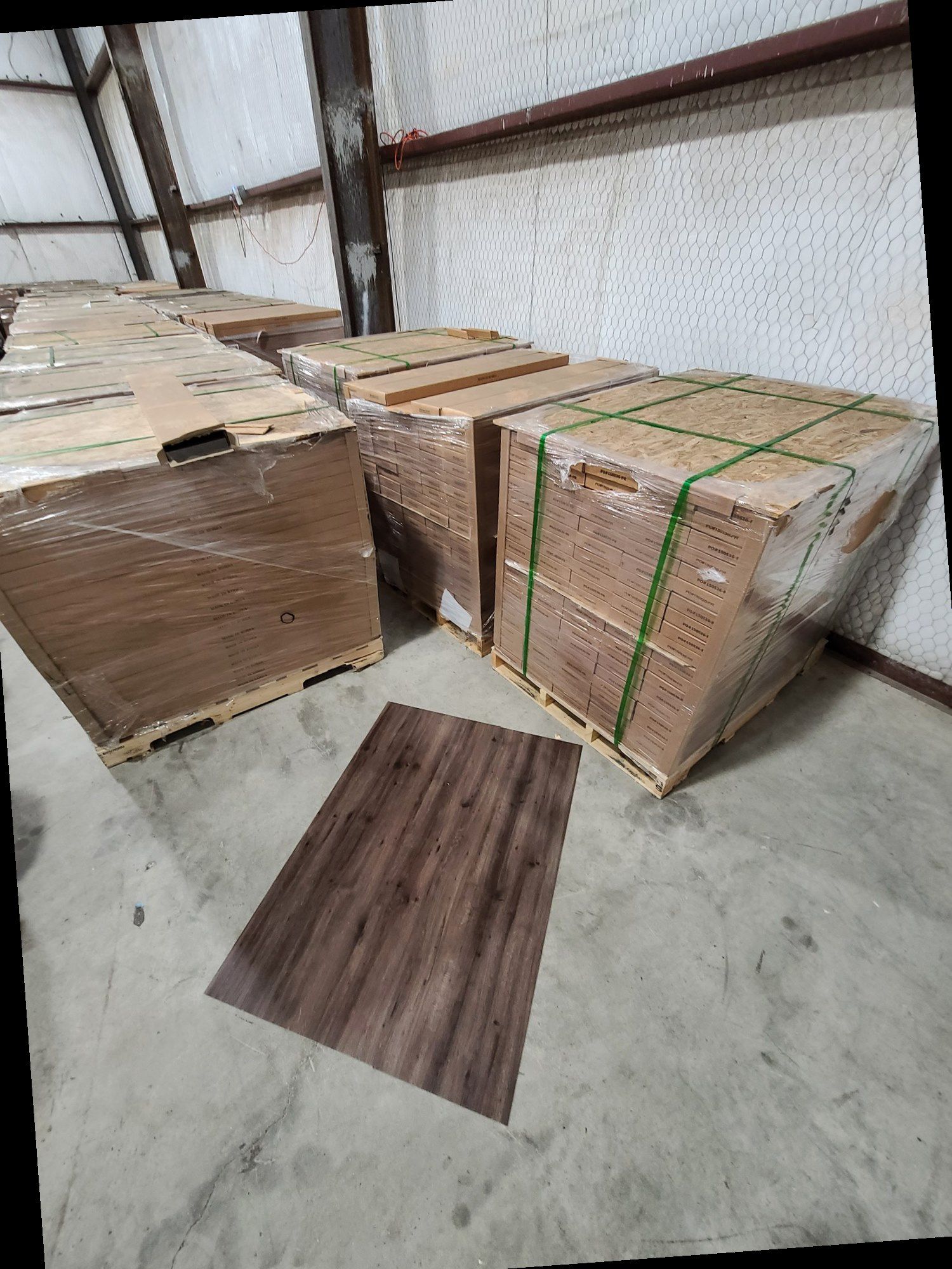 Luxury vinyl flooring!!! Only .88 cents a sq ft!! Liquidation close out! WM