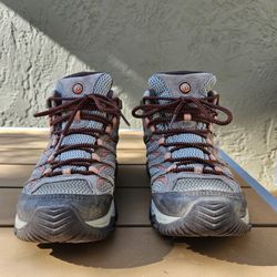 WOMENS MERRELL MOAB 3 MID WATERPROOF HIKING BOOTS-Size 7.5