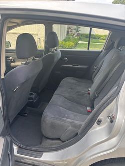 Car Nissan Versa 2009