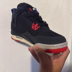 Jordan 4 