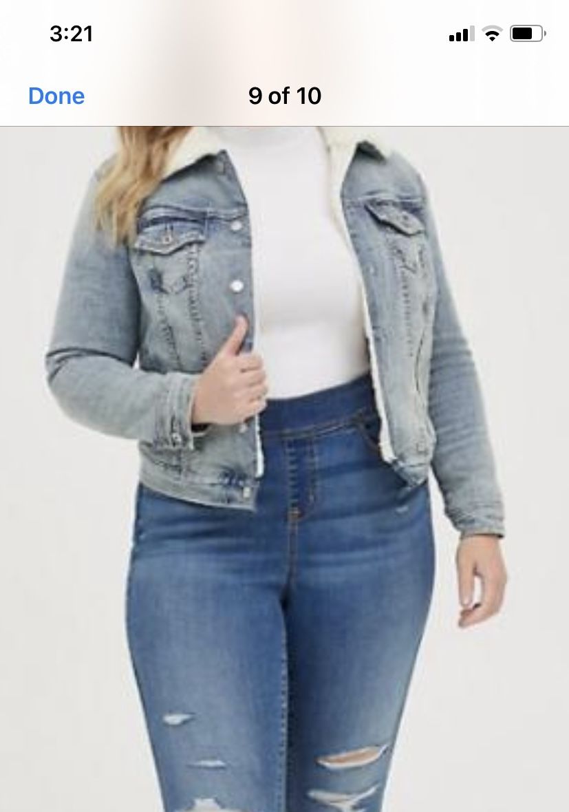 Torrid NEW Denim Jacket w/Sherpa Collar, Plaid Lined  CollAred neckline, button front was $109.50