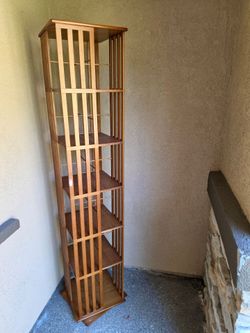 Rotating bamboo bookshelf