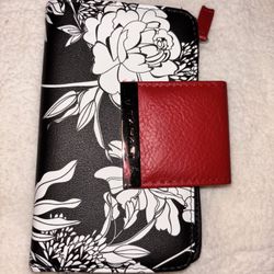 Wallet Tahari 