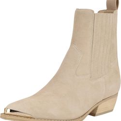 GUESS Women's Lanna Ankle Boot  Color: Light Natural Suede 110 Size: 9  Sole material Rubber Shaft height Ankle Shaft circumference 9.37 Inches Outer 