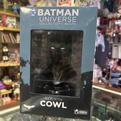 Batman Statue