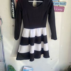 Black And White Sm Dress