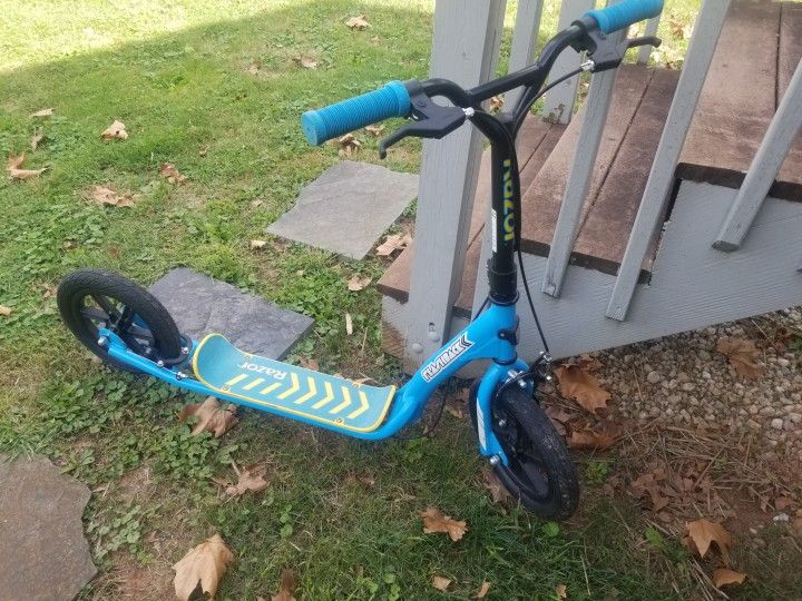 Razor Flashback Kick Scooter