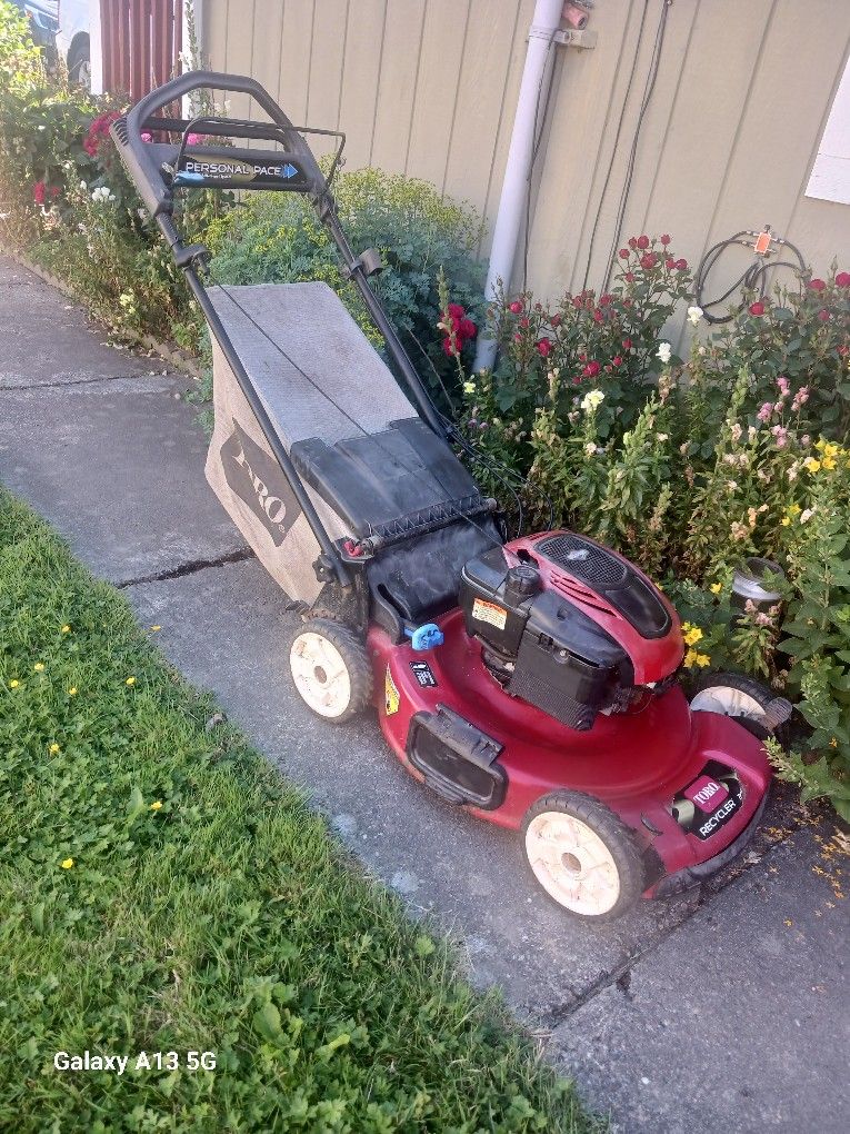 Toro Self-Propelled Lawn mower