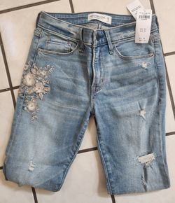 New Abercrombie Jean Size 0