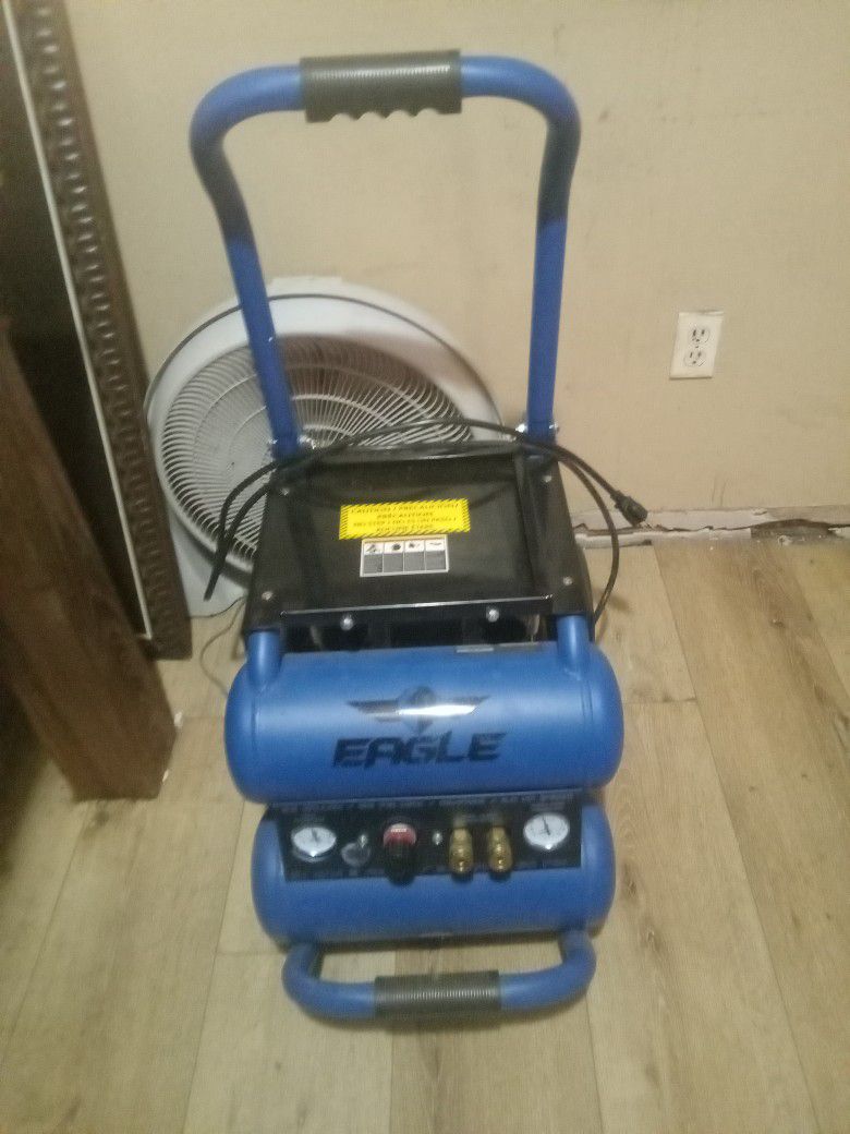 Nice air compressor works good. Paid $600 for it will sell it for $250. Had to get me a bigger one