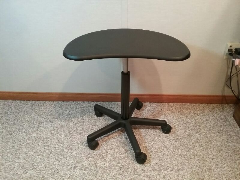 Rotating/Spinning Adjustable Workstation/Table On Wheels