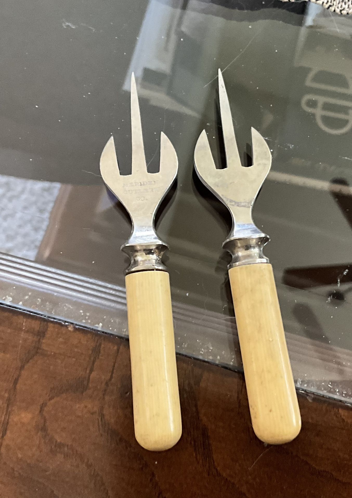 ANTIQUE MERIDEN CUTLERY CO. Meat Or Olive Fork, civil war era