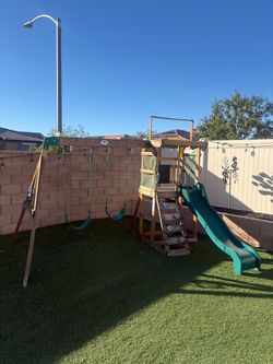 Kids swing set