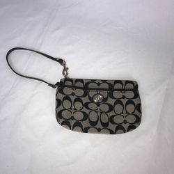PREOWNED COACH GREY BLACK WRISTLET Gently used.