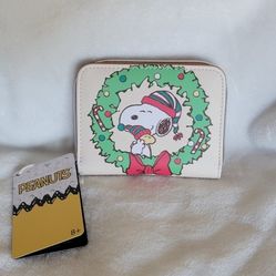 Loungefly Snoopy Christmas wreath wallet 