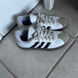 Boys Adidas Sneakers 