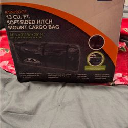 RAINPROOF HITCH CARGO BAG