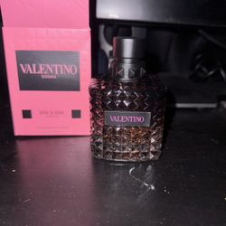 Women’s Perfume ( Read Description!! )